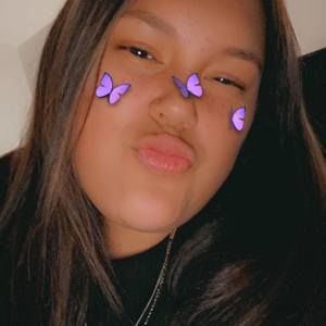 Meet your Posher, Lina